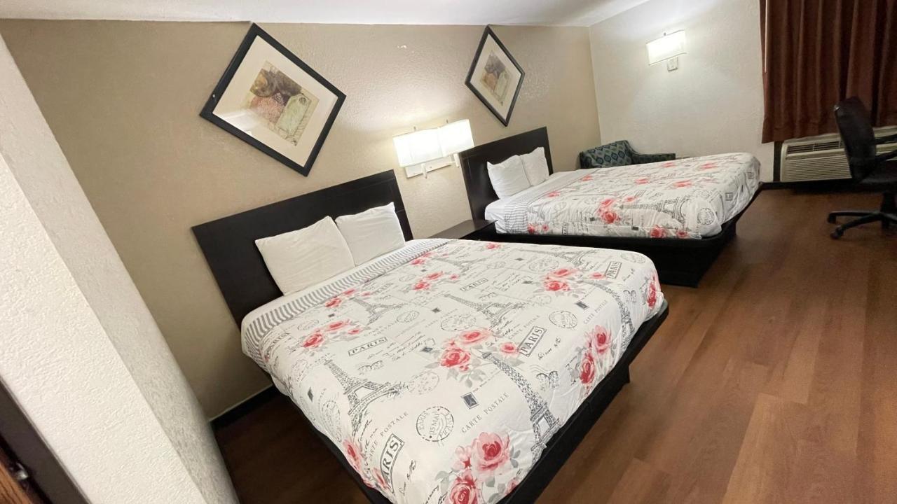 Pinckneyville Inn And Suites Eksteriør bilde