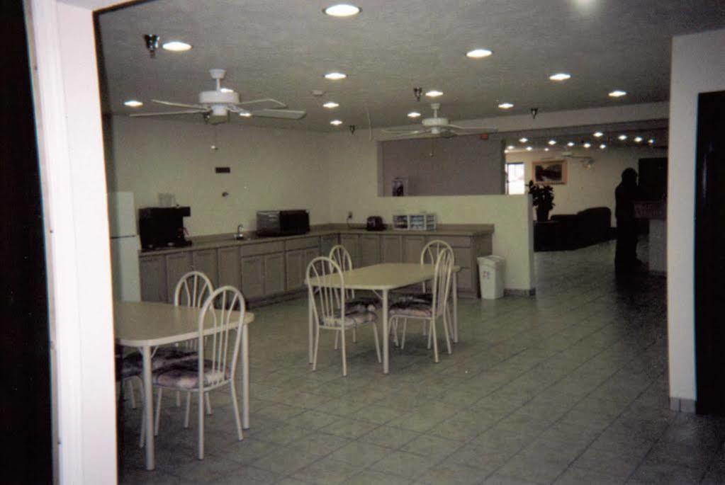 Pinckneyville Inn And Suites Eksteriør bilde